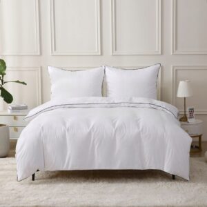 Pościel z lamówką 200 X 220 cm.