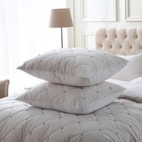 Poszewka dekoracyjna pikowana Crystal Diamond 70x80 cm.