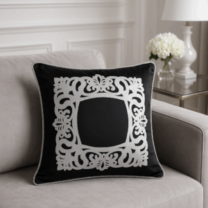 Poszewka dekoracyjna z ornamentem 60x60 cm | czarny/srebro