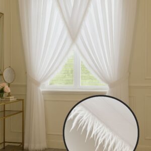 Firana NOEL wykończona piórkami | zakładana 400x270 taśma