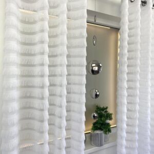 Firana CLIP z ozdobnymi włoskami 140x250 cm BIAŁA | przelotki