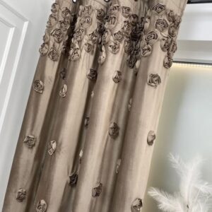Zasłona WELUROWA FRENCH ROSES 140x250 cm MOKKA z wyszywanymi różami wyjątkowy model NOWOŚĆ
