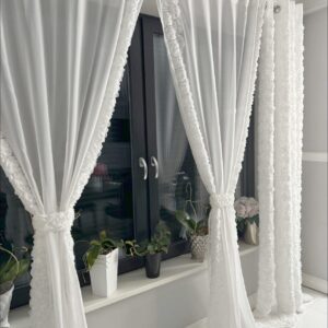 Firana dekoracyjna FOREVER ROSE 140X250 cm | PRZELOTKI